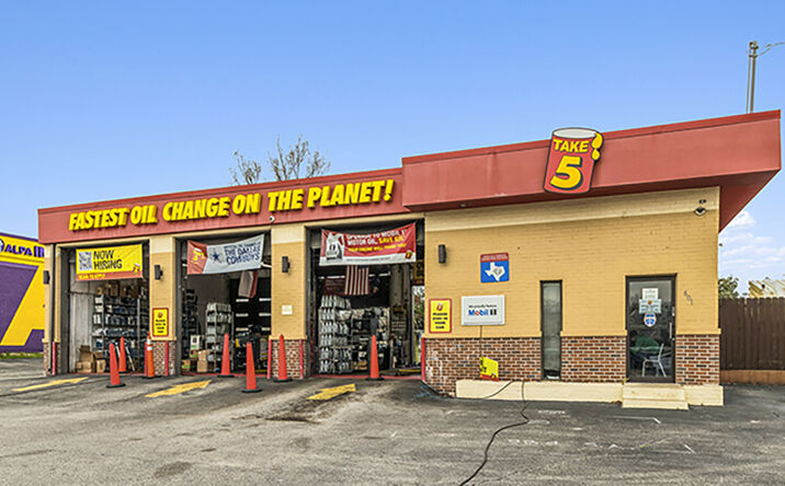 Pictures of Retail property located at 601 W Centerville Rd, Garland, TX 75041 for sales - image #1