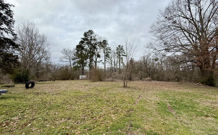 Pictures of Land property located at 21 Southview Dr, Natchez, MS 39120 for sales - image #1