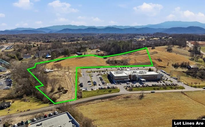Pictures of Land property located at Middle Creek Rd, Sevierville, TN 37862 for sales - image #1