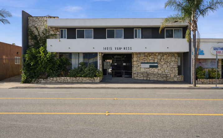 Pictures of Office property located at 14015 Van Ness Ave, Gardena, CA 90249 for sales - image #1