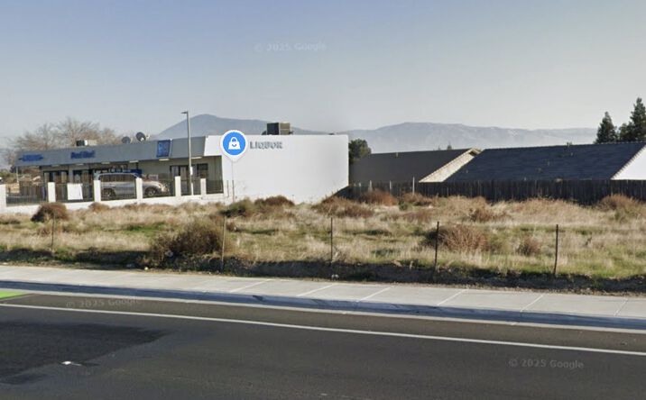 Pictures of Land property located at Niles, Bakersfield, CA 93306 for sales - image #1