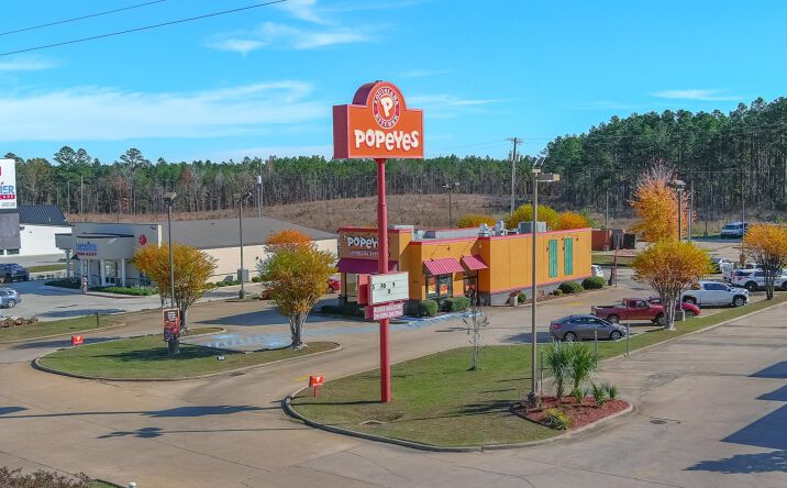 Pictures of Retail property located at 5101 University Pkwy, Natchitoches, LA 71457 for sales - image #1