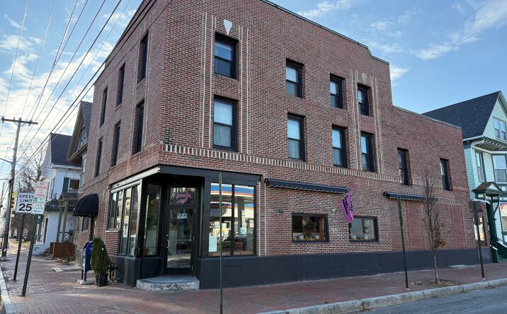 Pictures of Mixed Use, Multifamily, Retail property located at 200 Brackett St & 54 Pine St, Portland, ME 04102 for sales - image #1