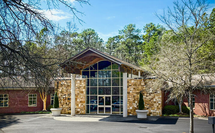 Pictures of Office property located at 4 Riverchase Ridge, Hoover, AL 35244 for sales - image #1