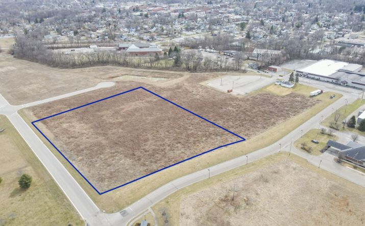 Pictures of Land property located at Emerson Ave, New Castle, IN 47362 for sales - image #1