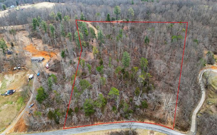 Pictures of Land, Multifamily property located at 9.00 AC Twin Oaks Rd, Abingdon, VA 24211 for sales - image #1