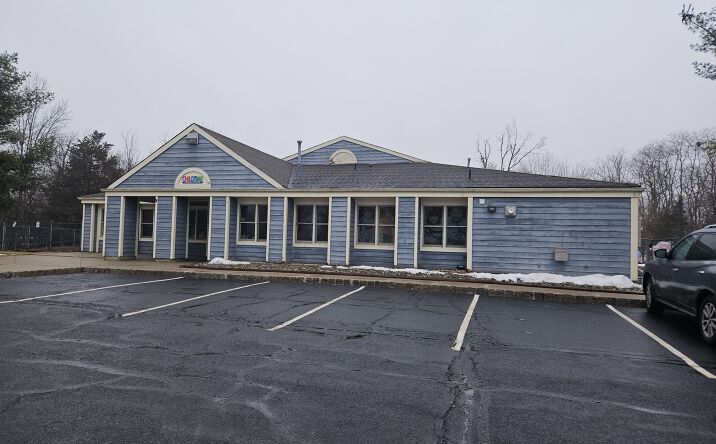 Pictures of Retail property located at 43 Barley Sheaf Rd, Flemington, NJ 08822 for sales - image #1