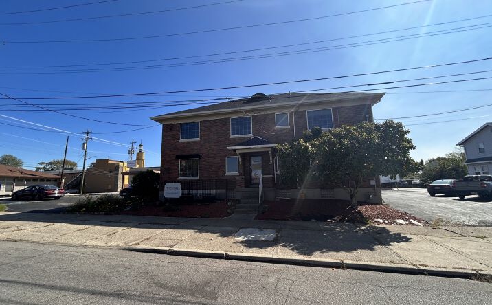 Pictures of Office property located at 4997 Glenway Ave, Cincinnati, OH 45238 for sales - image #1