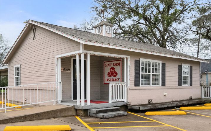 Pictures of Office, Retail property located at 400 E Broad St, Mansfield, TX 76063 for sales - image #1