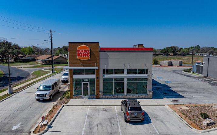 Pictures of Retail property located at 8401 N Navarro St, Victoria, TX 77904 for sales - image #1
