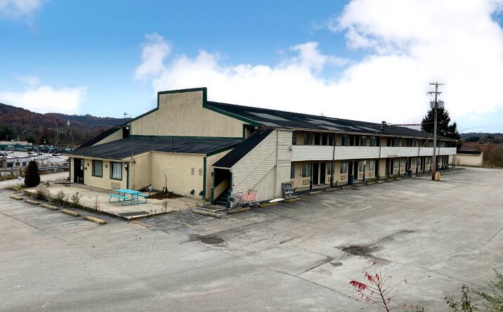 Pictures of Hospitality property located at 126 Miller Ln, Waynesburg, PA 15370 for sales - image #1