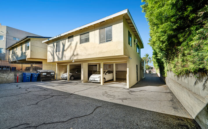 Pictures of Multifamily property located at 14258 Dickens St, Los Angeles, CA 91423 for sales - image #1