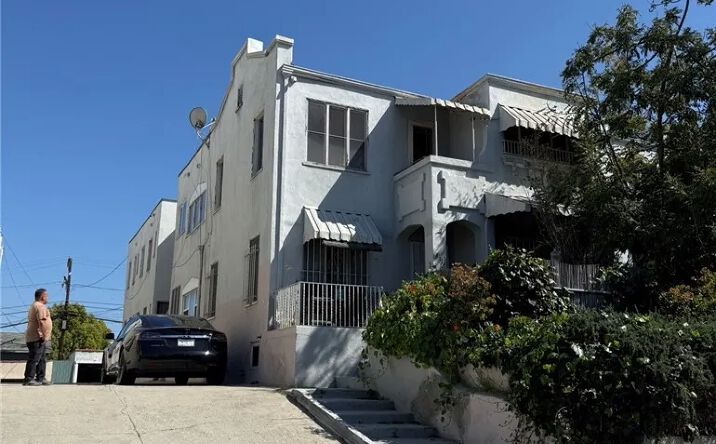 Pictures of Multifamily property located at 328 N Mariposa, Los Angeles, CA 90004 for sales - image #1