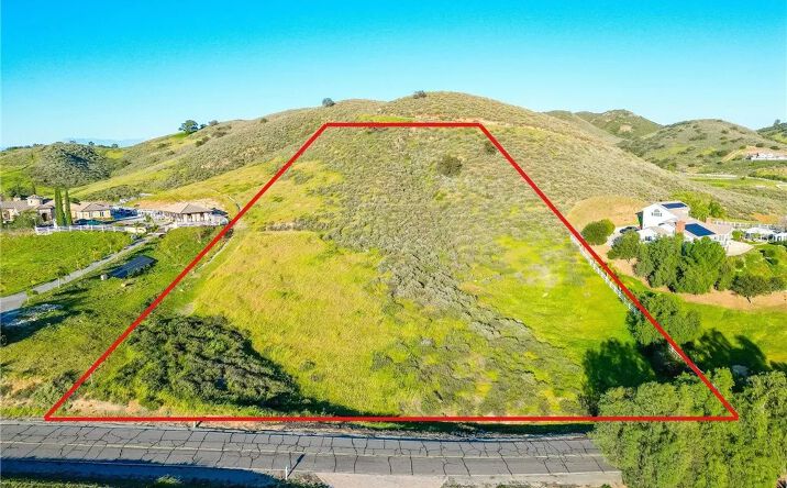 Pictures of Land property located at Calle De Suenos, Murrieta, CA 92562 for sales - image #1