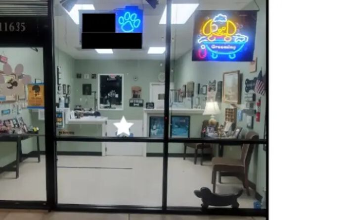 Pictures of Retail, Business for Sale property located at 1923 Washington Avenue, Houston, TX 77007 for sales - image #1