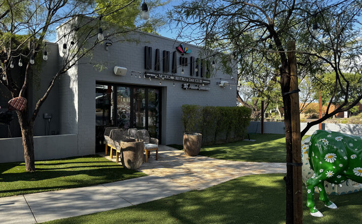 Pictures of Hospitality, Land, Multifamily, Retail, Special Purpose property located at 7301 E Butherus Dr, Scottsdale, AZ 85260 for sales - image #1