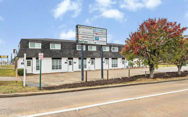 Pictures of Mixed Use, Office, Retail property located at 2600 NASA Road 1, Seabrook, TX 77586 for sales - image #1
