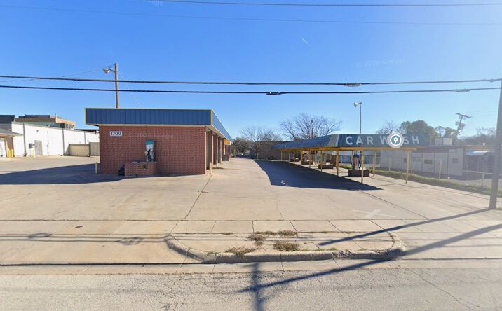 Pictures of Industrial, Special Purpose property located at 1709 Mccllelan Ct Fort Worth texas, null, TX 76112 for sales - image #1