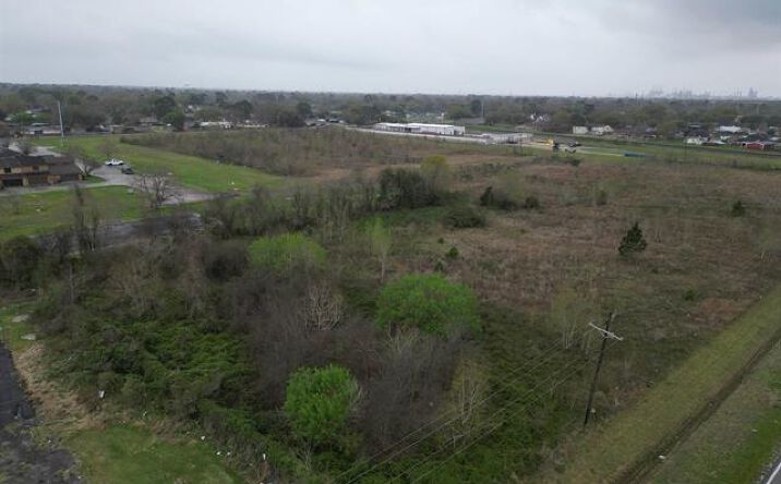 Pictures of Land property located at 4400 Hwy 73, Port Arthur, TX 77642 for sales - image #1