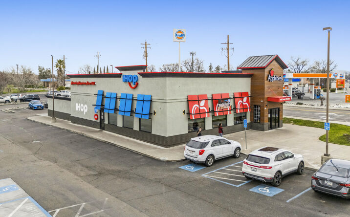 Pictures of Retail property located at 220 Antelope Blvd, Red Bluff, CA 96080 for sales - image #1