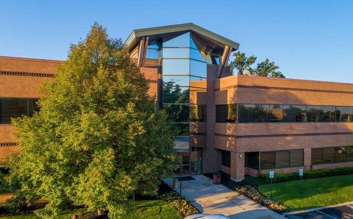 Pictures of Office property located at 735 Taylor Rd, Gahanna, OH 43230 for sales - image #1