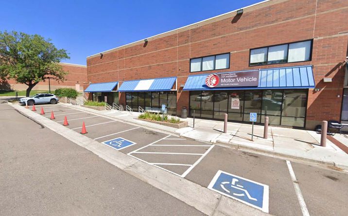 Pictures of Retail property located at 482 & 490 S Chambers Rd, Aurora, CO 80017 for sales - image #1
