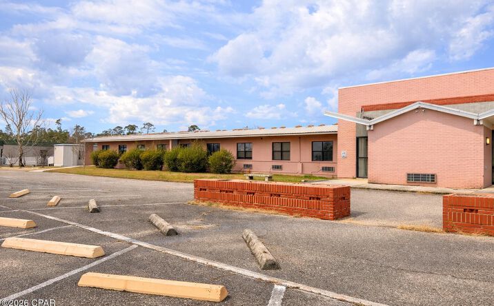Pictures of Business for Sale property located at 20370 NE Burns Avenue, Blountstown, FL 32424 for sales - image #1