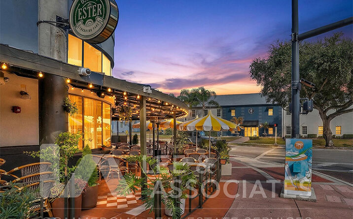 Pictures of Retail property located at 10 N Summerlin Ave, Orlando, FL 32801 for sales - image #1