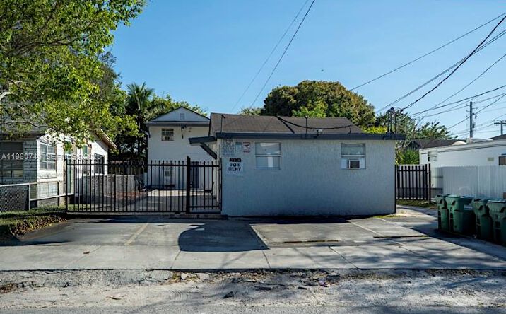 Pictures of Multifamily property located at 2378 NW 60th St, Miami, FL 33142 for sales - image #1