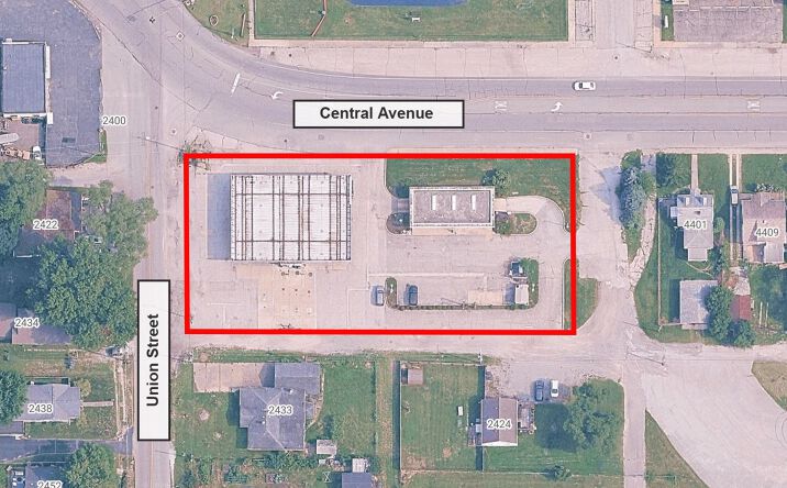 Pictures of Retail property located at 4301 Central Ave, Lake Station, IN 46405 for sales - image #1