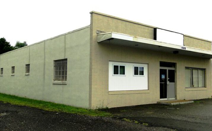 Pictures of Industrial property located at 1985 E State St, Trenton, NJ 08619 for sales - image #1