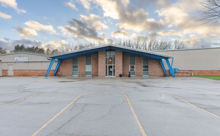 Pictures of Industrial property located at 1600 W Mishawaka Rd, Elkhart, IN 46517 for sales - image #1