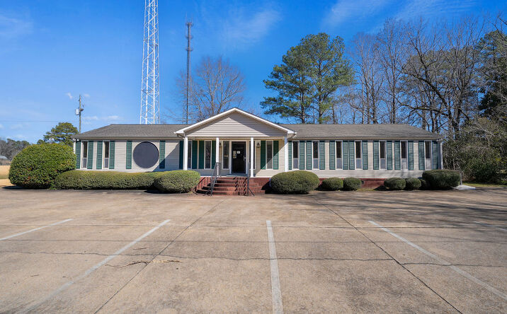 Pictures of Office property located at 1499 N Airport Rd, Jasper, AL 35504 for sales - image #1