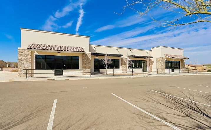 Pictures of Office, Retail property located at 2026 Bluff Creek St, El Paso, TX 79911 for sales - image #1