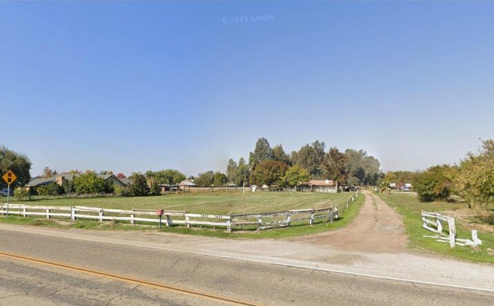 Pictures of Land, Multifamily property located at 3467 Shaw Ave, Clovis, CA 93619 for sales - image #1