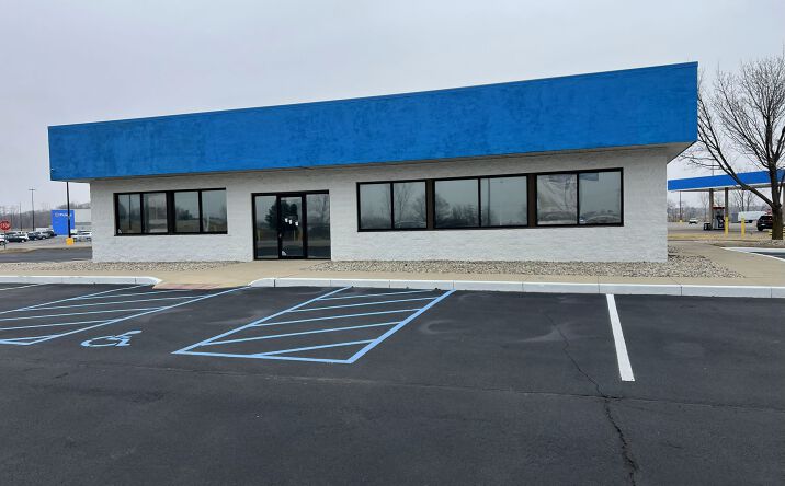 Pictures of Retail property located at 2505 E North St, Kendallville, IN 46755 for sales - image #1