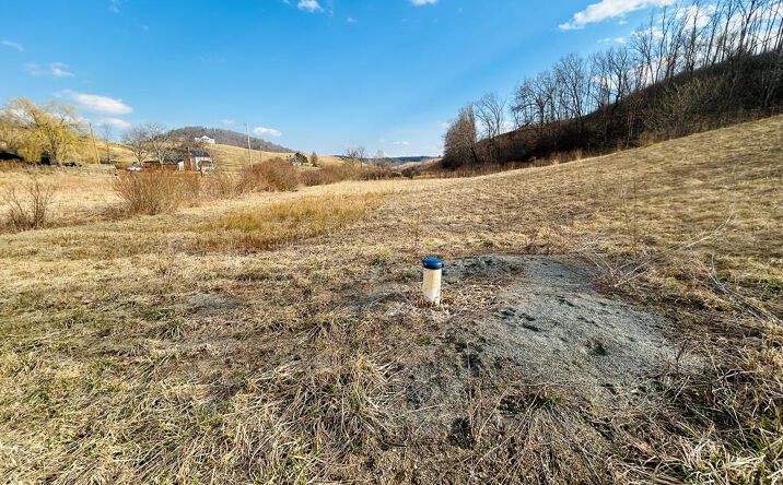 Pictures of Land, Multifamily property located at 6174 Carsonville Rd, Fries, VA 24330 for sales - image #1