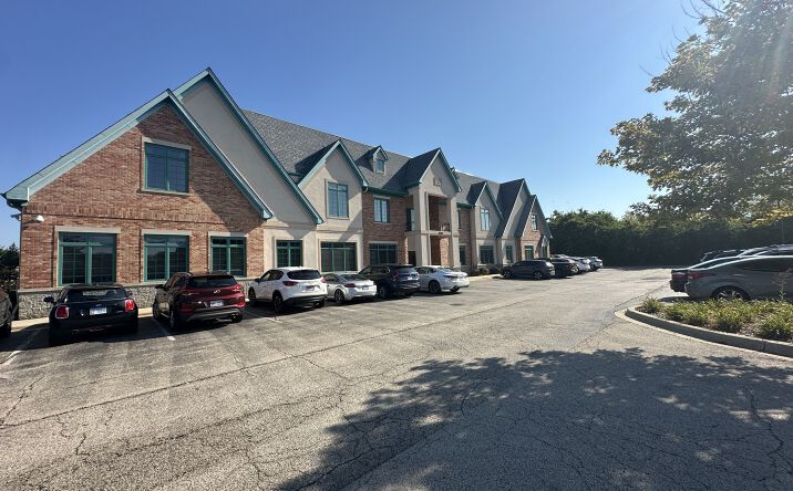 Pictures of Office property located at 1531 S Grove Ave, Barrington, IL 60010 for sales - image #1