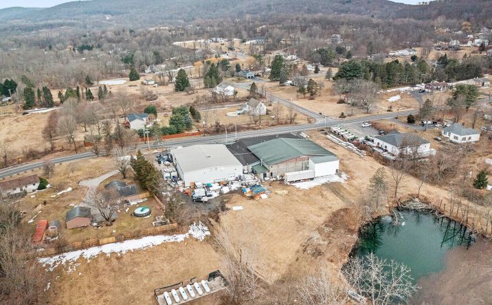 Pictures of Industrial property located at 381 Vineyard Ave, Highland, NY 12528 for sales - image #1
