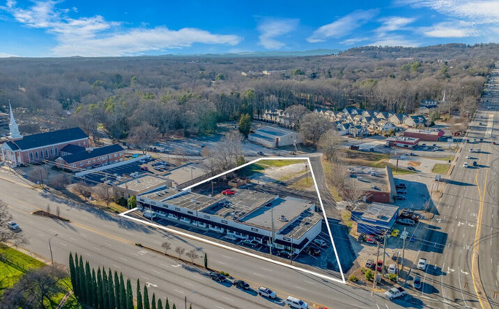 Pictures of Retail property located at 1823 -1872 Wade Hampton Blvd, Greenville, SC 29609 for sales - image #1