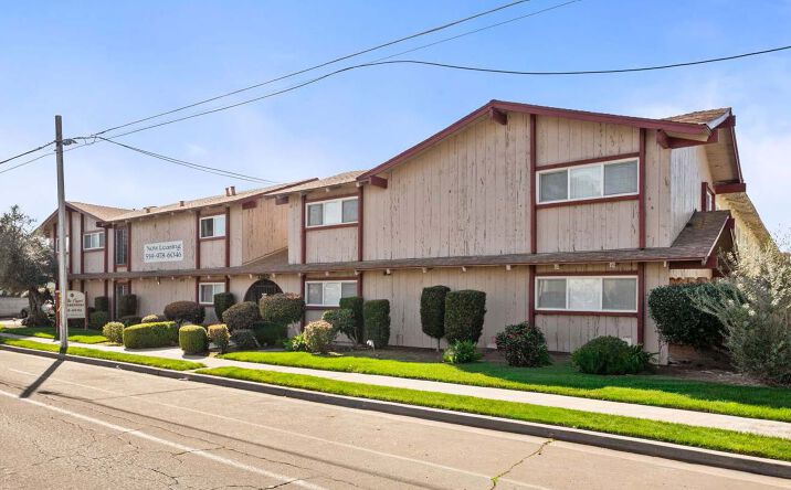 Pictures of Multifamily property located at 1985 N Winery Avenue, Fresno, CA 93703 for sales - image #1