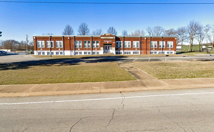 Pictures of Multifamily, Office property located at 800 E Emma Ave, Springdale, AR 72764 for sales - image #1
