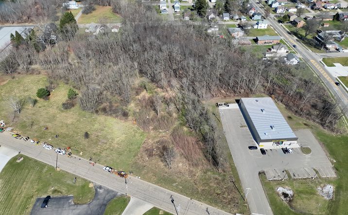 Pictures of Land property located at Enterprise Cir, Louisville, OH 44641 for sales - image #1