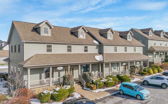 Pictures of Mixed Use, Office property located at 3000 Coombs Farm Dr, Morgantown, WV 26508 for sales - image #1
