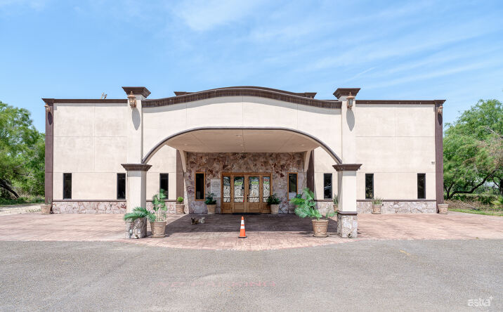 Pictures of Hospitality, Mixed Use, Office, Retail property located at 910 W Veterans Blvd, Palmview, TX 78574 for sales - image #1