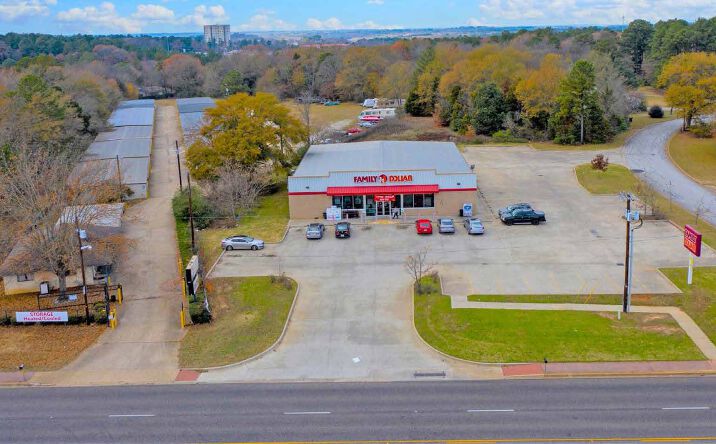 Pictures of Retail property located at 304 TX-37, Bogata, TX 75417, 3508 Frankston Hwy, Tyler, TX 75701, 330 S Patrick St, Dublin, TX 76446, 13813 US-64, Dulce, NM 87528, 119 6th St, Fort Sumner, NM 88119 for sales - image #1
