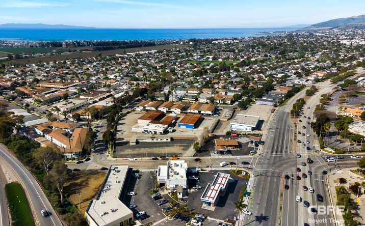 Pictures of Land property located at 3440 E Main St, Ventura, CA 93003 for sales - image #1