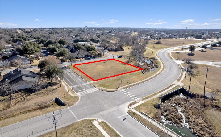 Pictures of Land property located at 3949 Pinehurst Dr, Taylor, TX 76574 for sales - image #1
