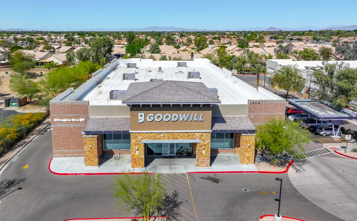 Pictures of Retail property located at 1850 E Chandler Blvd, Chandler, AZ 85225 for sales - image #1