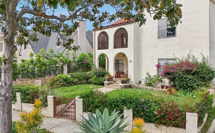 Pictures of Multifamily property located at 1015 S Mansfield Avenue, Los Angeles, CA 90019 for sales - image #1